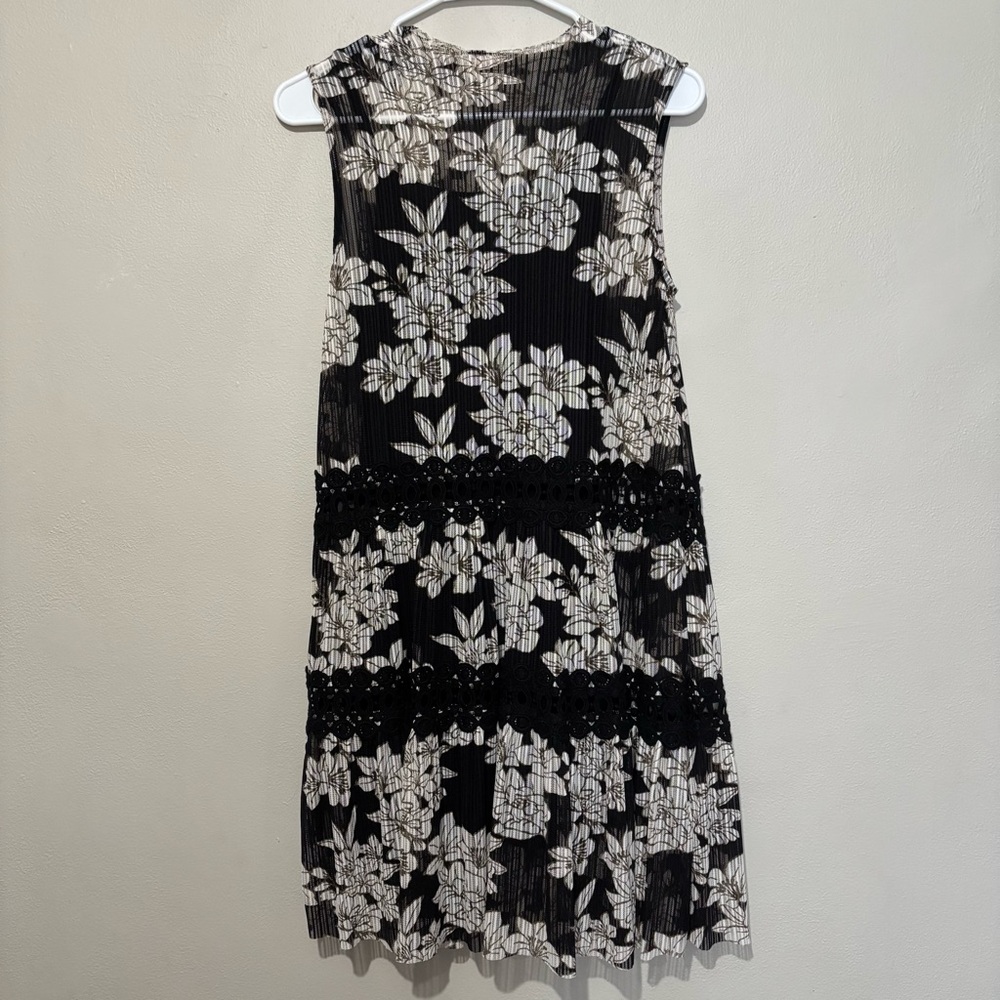 Moon River Sleeveless Floral Lace Crochet Drop Waist Sheath MIDI Dress Size XS - Picture 9 of 10